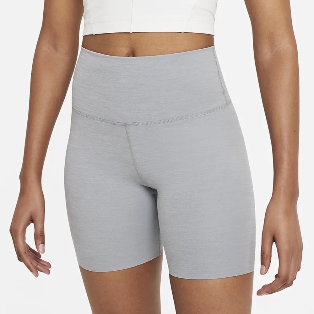 Nike Yoga Luxe Women’s High-Waisted Shorts in Small